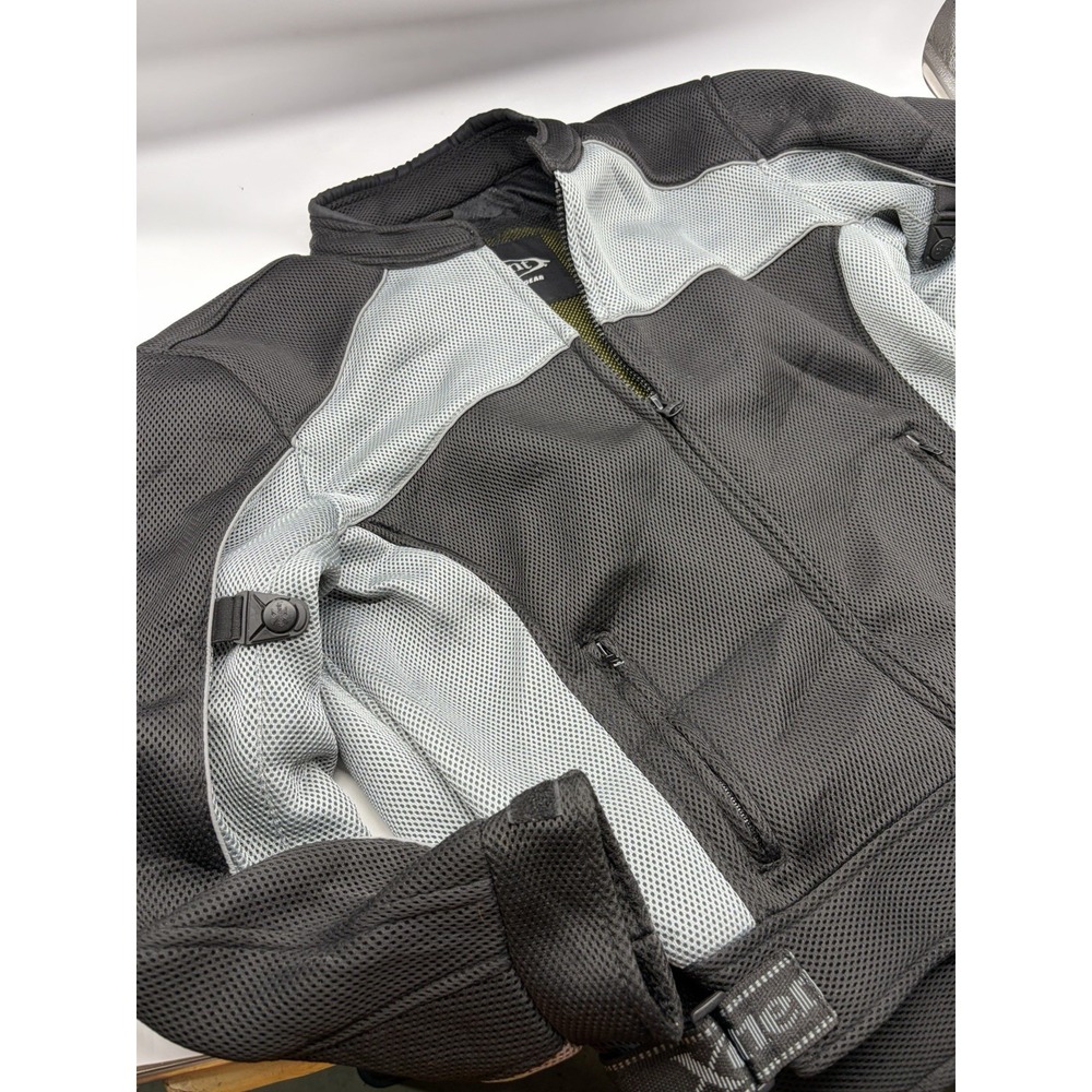 XElement Guardian Sport Motorcycle Jacket Size XL Padded Black/ Silver